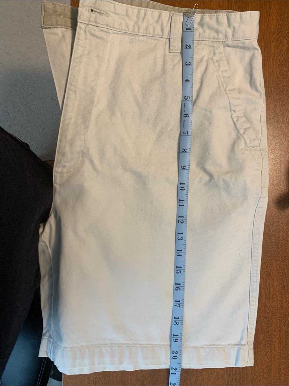 Shorts - Picture 4 of 4